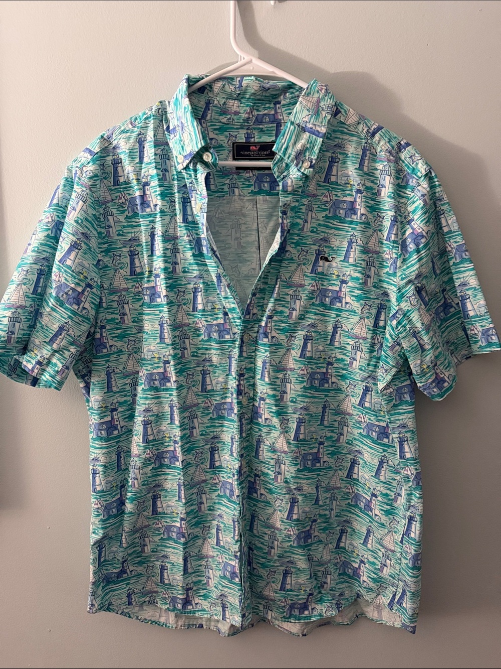 Vineyard Vines Men’s Teal & Blue Lighthouse Print Short-Sleeve Shirt
